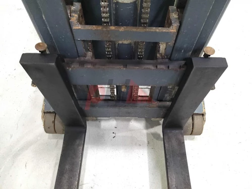 COMBILIFT STACKER, COUNTERBALANCED