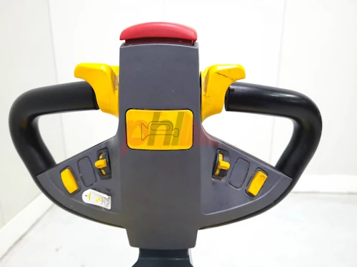 COMBILIFT STACKER, COUNTERBALANCED