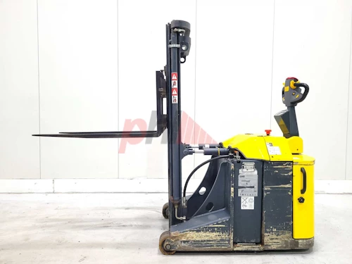 COMBILIFT STACKER, COUNTERBALANCED