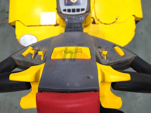 COMBILIFT STACKER, COUNTERBALANCED