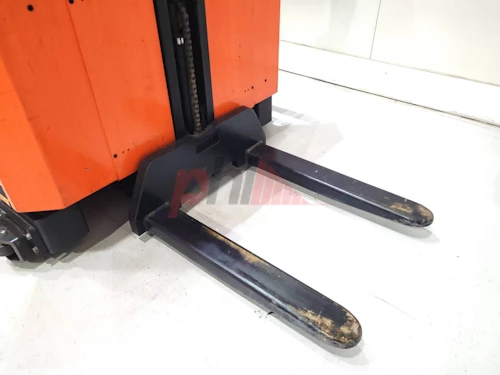 BT ORDER PICKER