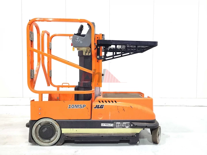 JLG ACCESS PLATFORM