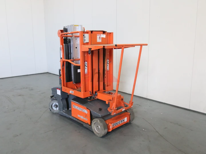 JLG ACCESS PLATFORM