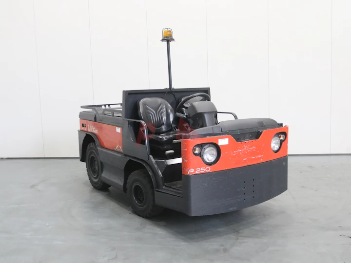 LINDE TOW TRACTOR