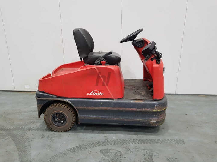 LINDE TOW TRACTOR