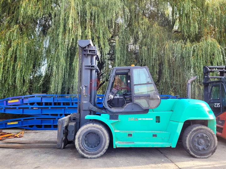 MITSUBISHI DIESEL