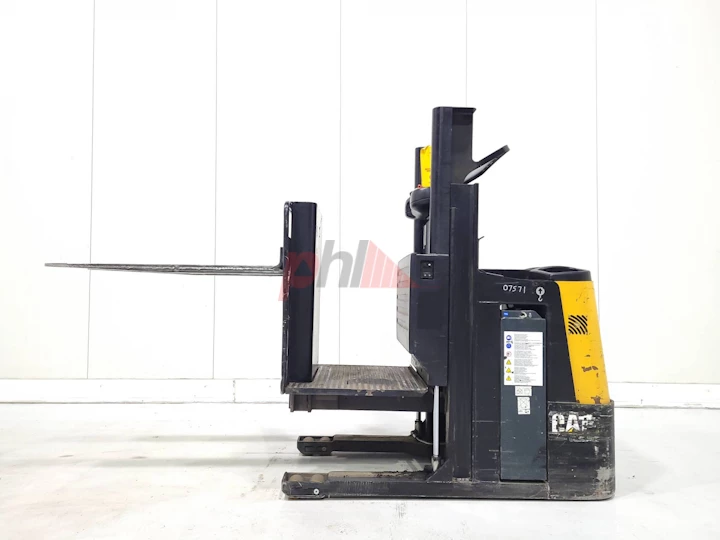 CATERPILLAR ORDER PICKER