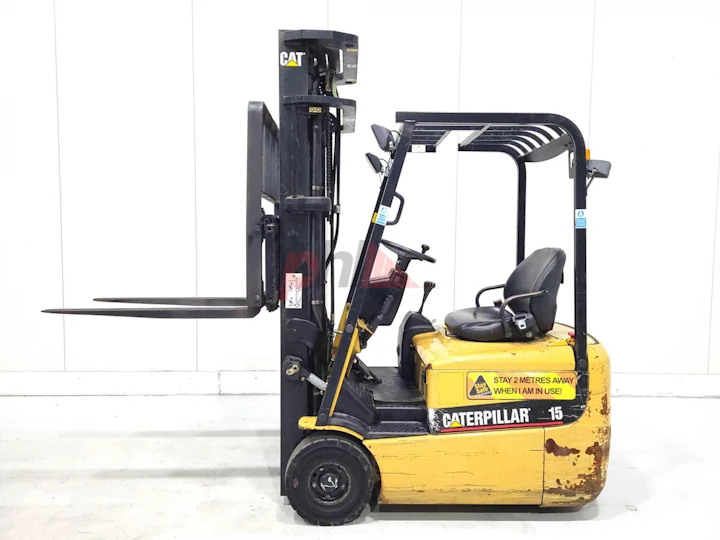 CATERPILLAR 3 WHEEL
