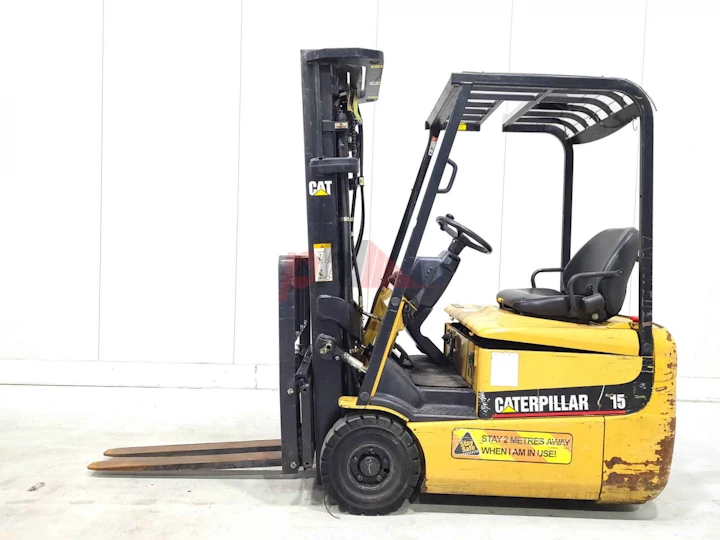 CATERPILLAR 3 WHEEL