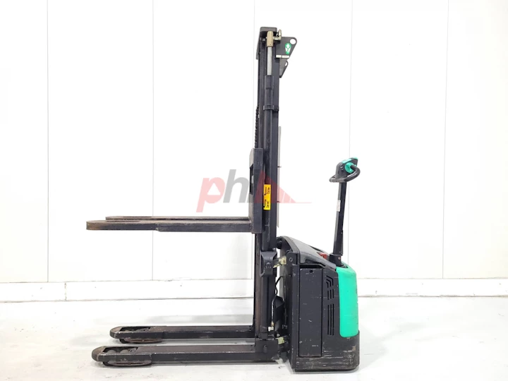 MITSUBISHI STACKER, WRAPOVER