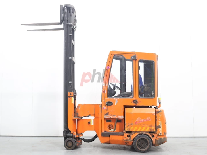 BENDI ARTICULATED FORKLIFT