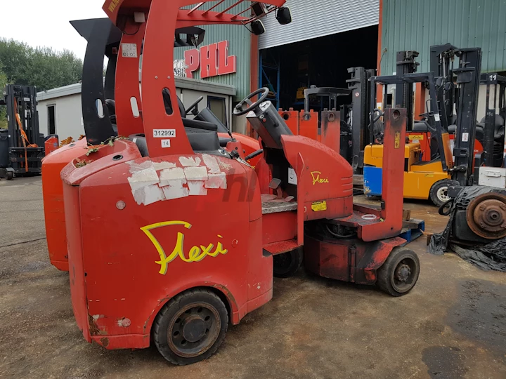 FLEXI ARTICULATED FORKLIFT