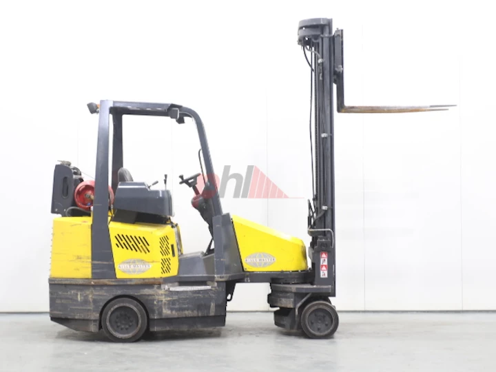 AISLE MASTER ARTICULATED FORKLIFT