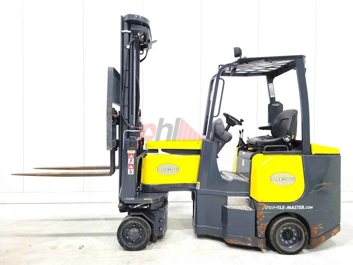 AISLE MASTER ARTICULATED FORKLIFT