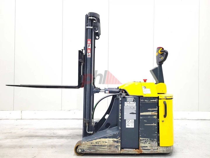 COMBILIFT STACKER, COUNTERBALANCED